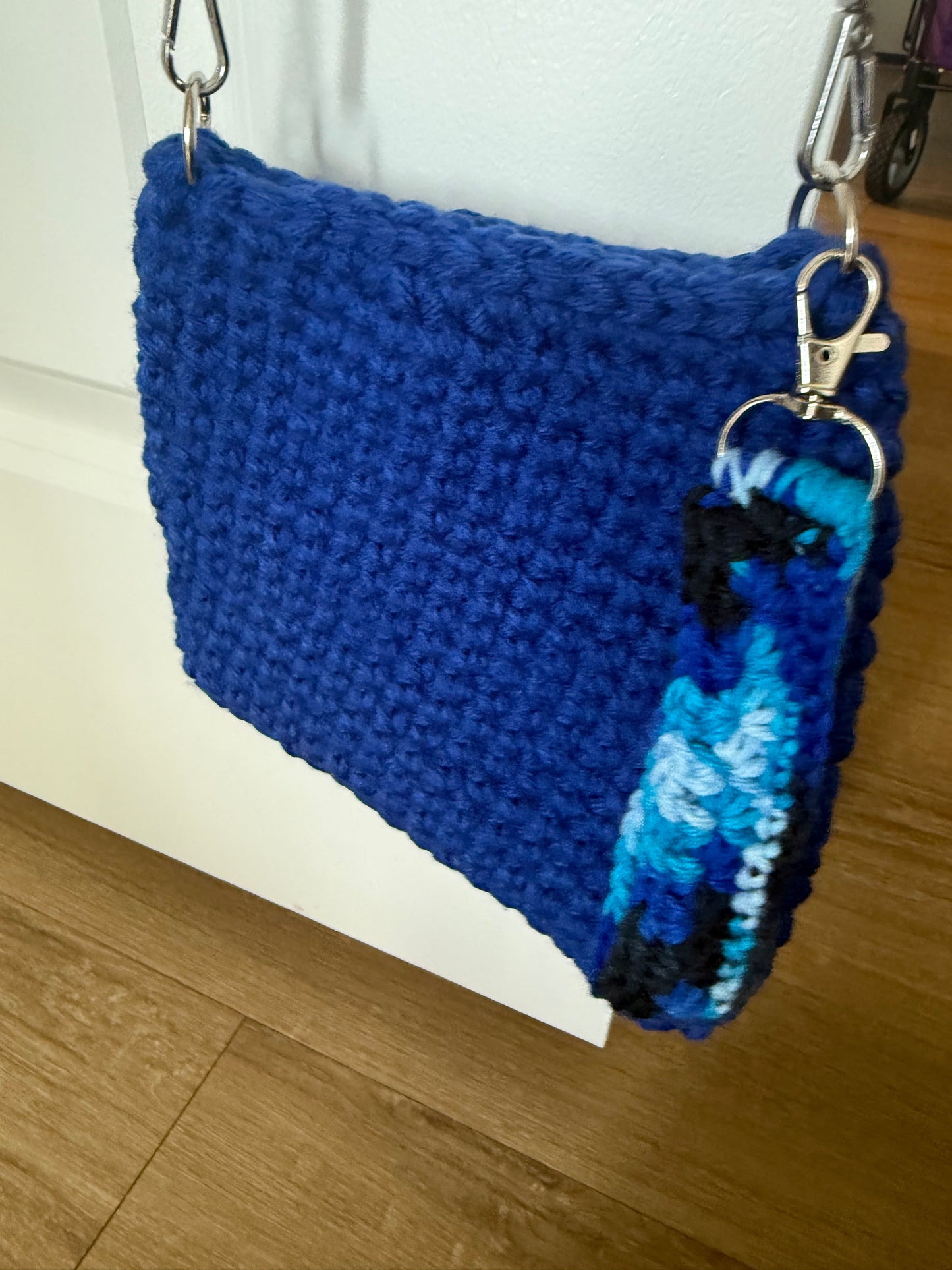 Small crossbody purse